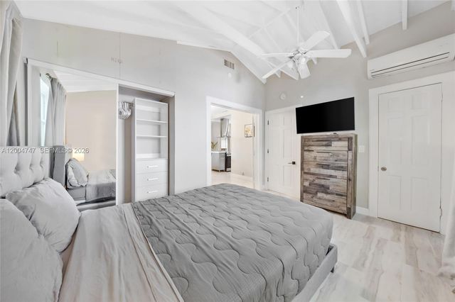 1050 Harrison St 0, Hollywood, FL 33019