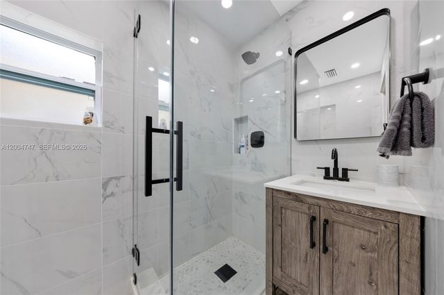 1050 Harrison St 0, Hollywood, FL 33019