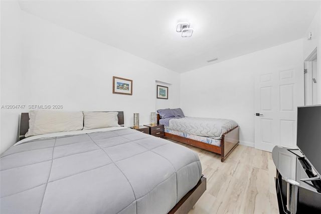 1050 Harrison St 0, Hollywood, FL 33019