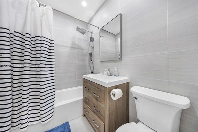 1050 Harrison St 0, Hollywood, FL 33019