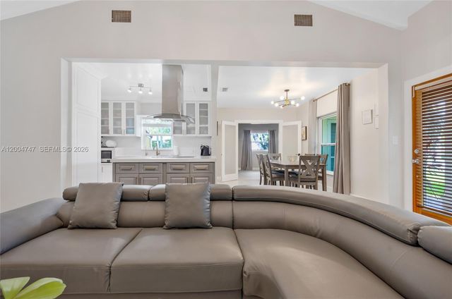 1050 Harrison St 0, Hollywood, FL 33019