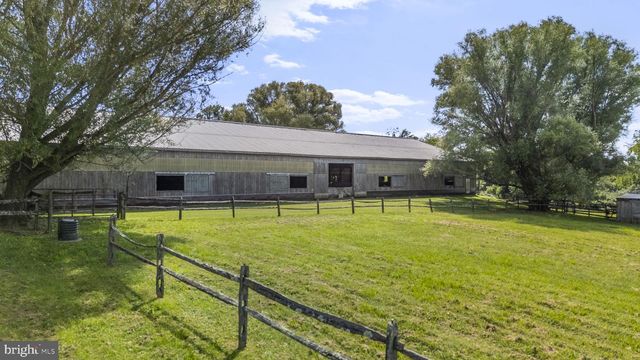 390 MILFORD RD, Downingtown, PA 19335