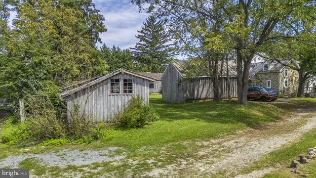 390 MILFORD RD, Downingtown, PA 19335