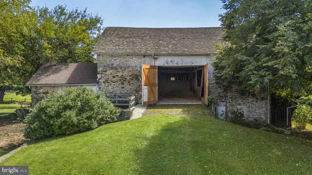 390 MILFORD RD, Downingtown, PA 19335