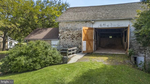 390 MILFORD RD, Downingtown, PA 19335