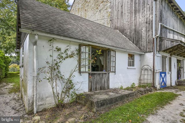 390 MILFORD RD, Downingtown, PA 19335