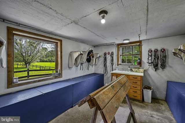 390 MILFORD RD, Downingtown, PA 19335