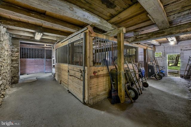 390 MILFORD RD, Downingtown, PA 19335