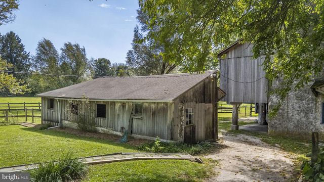 390 MILFORD RD, Downingtown, PA 19335