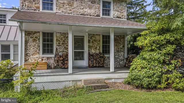 390 MILFORD RD, Downingtown, PA 19335