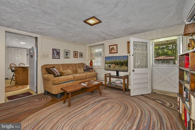 390 MILFORD RD, Downingtown, PA 19335