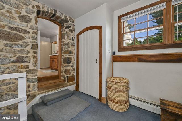 390 MILFORD RD, Downingtown, PA 19335
