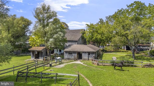 390 MILFORD RD, Downingtown, PA 19335
