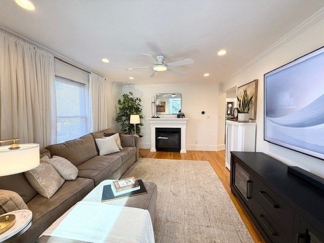 102 Floral Street 2, Newton, MA 02461