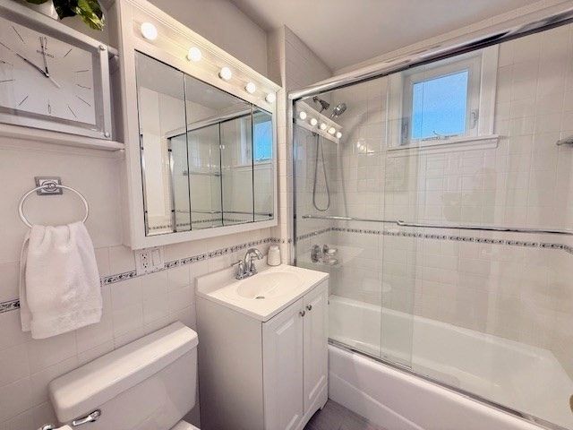 102 Floral Street 2, Newton, MA 02461