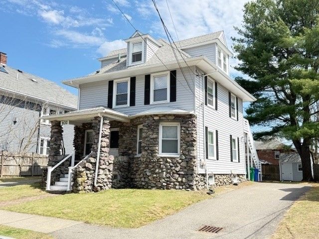 102 Floral Street 2, Newton, MA 02461