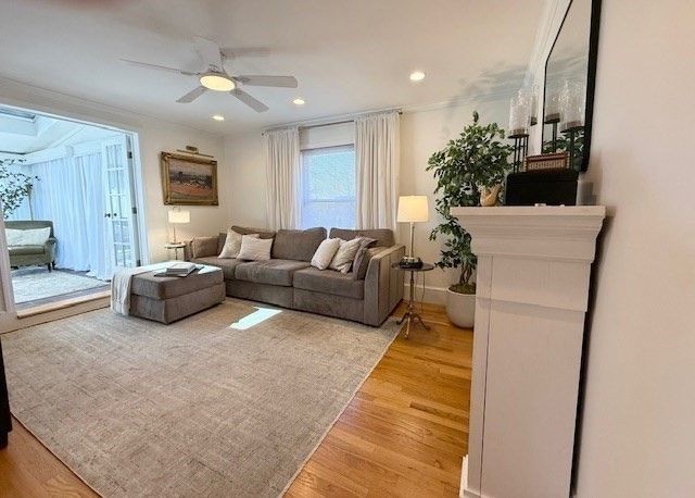 102 Floral Street 2, Newton, MA 02461
