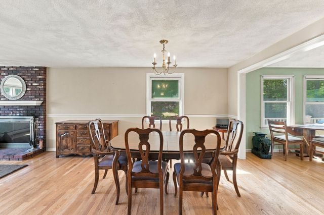 1 Lisa Drive, Woburn, MA 01801
