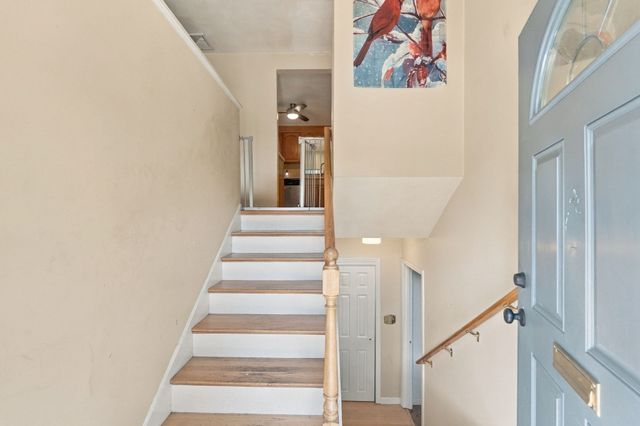 1 Lisa Drive, Woburn, MA 01801
