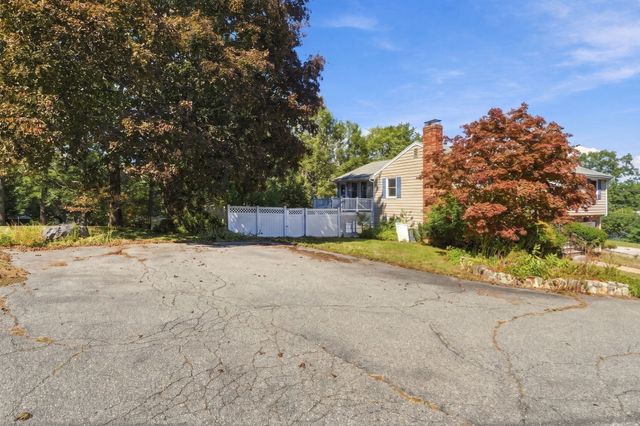 1 Lisa Drive, Woburn, MA 01801
