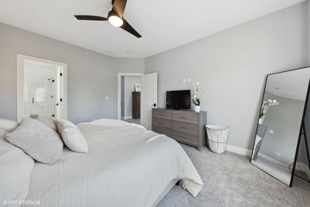 416 N Cass Avenue 4, Westmont, IL 60559
