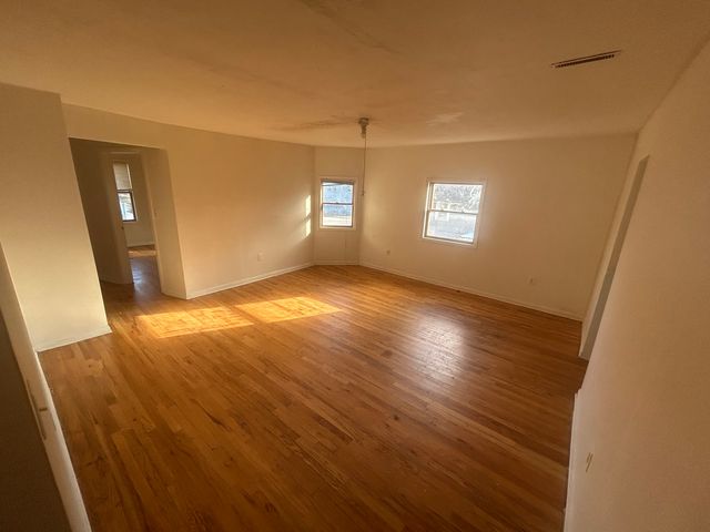 1021 7th Street, Rockford, IL 61104