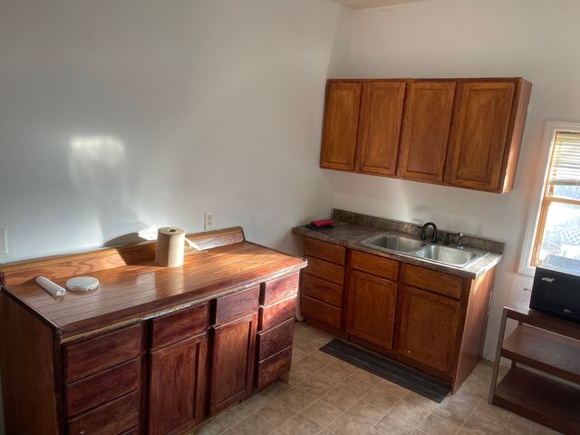 1021 7th Street, Rockford, IL 61104