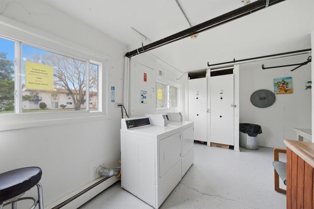 8888 Steven Drive 1C, Des Plaines, IL 60016