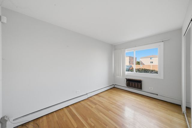 8888 Steven Drive 1C, Des Plaines, IL 60016