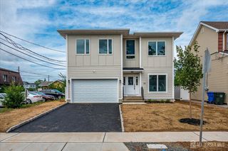 12 Hyde Avenue, Iselin, NJ 08830