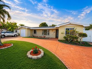 7513 Grant Ct A, Hollywood, FL 33024