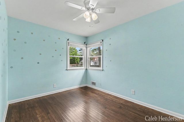 2712 Byron Center Avenue Sw, City Of Wyoming, MI 49519