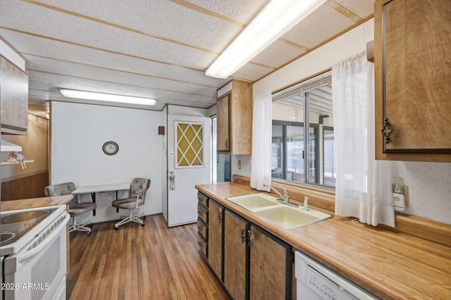 661 S HAWES Road 55, Mesa, AZ 85208