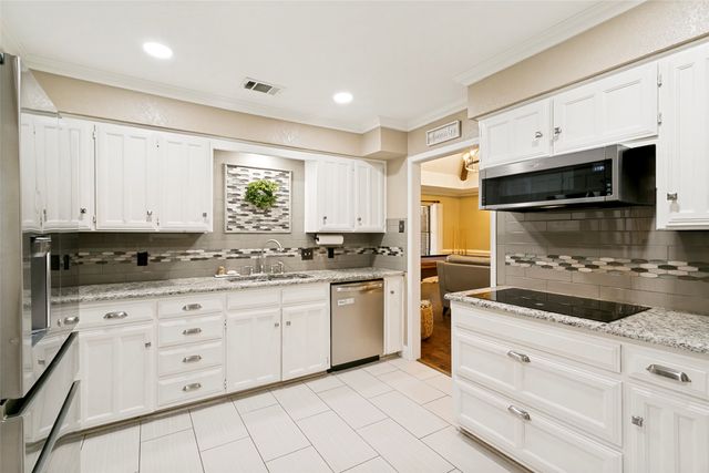 2232 Ridgewood, Bedford, TX 76021