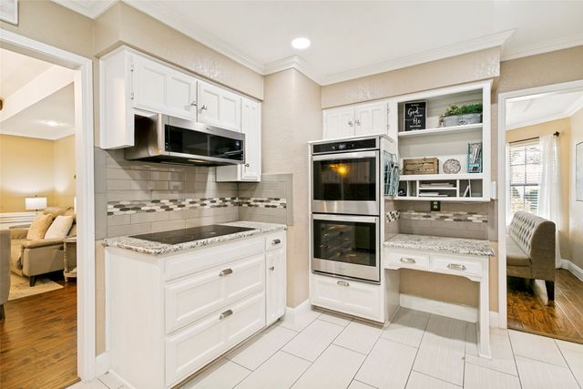 2232 Ridgewood, Bedford, TX 76021