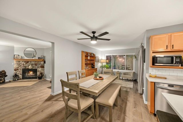 1864 Blackfoot COURT, Grafton, WI 53024