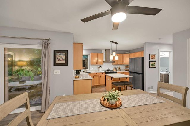 1864 Blackfoot COURT, Grafton, WI 53024