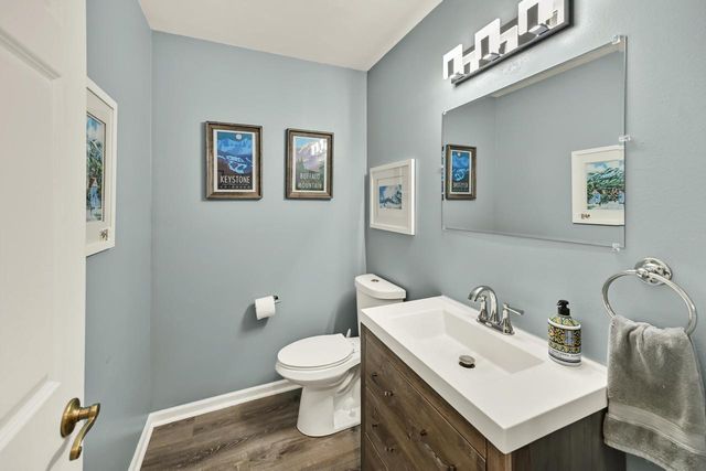 1864 Blackfoot COURT, Grafton, WI 53024