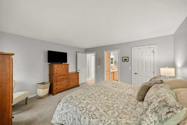 1864 Blackfoot COURT, Grafton, WI 53024