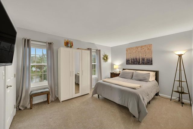 1864 Blackfoot COURT, Grafton, WI 53024