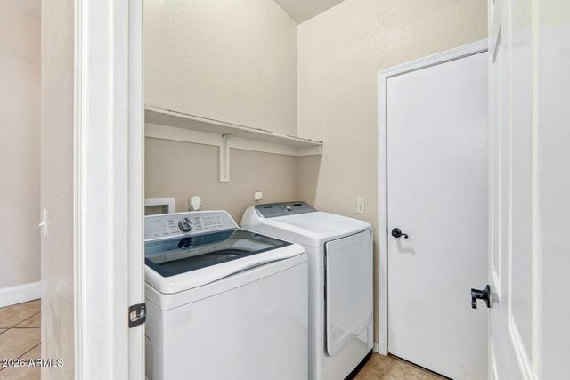 2492 INVERRARY Drive, Sierra Vista, AZ 85650