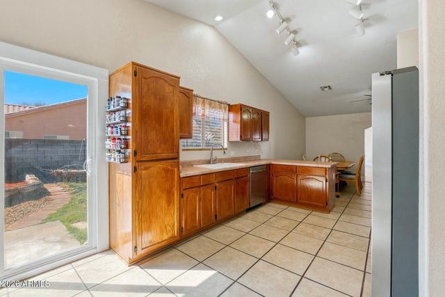 2492 INVERRARY Drive, Sierra Vista, AZ 85650