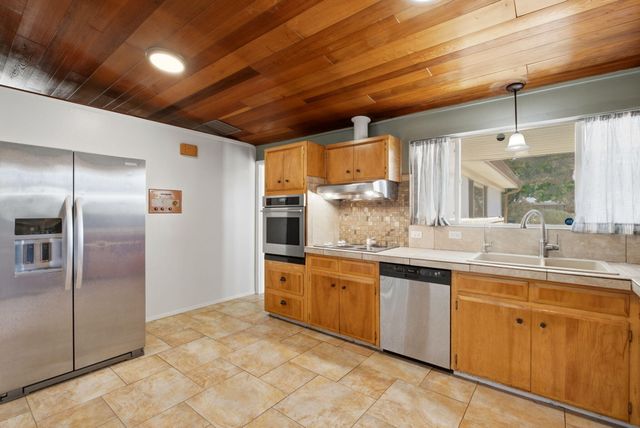 2813 Espanola Street NE, Albuquerque, NM 87110