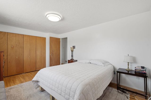 2813 Espanola Street NE, Albuquerque, NM 87110