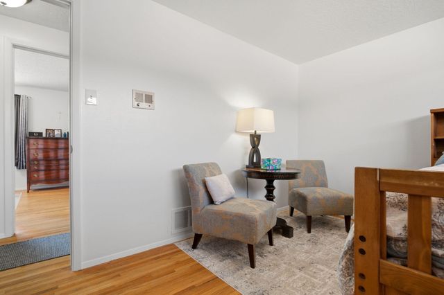 2813 Espanola Street NE, Albuquerque, NM 87110