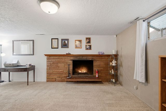 2813 Espanola Street NE, Albuquerque, NM 87110