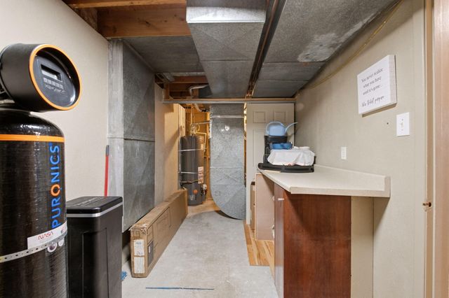 2813 Espanola Street NE, Albuquerque, NM 87110