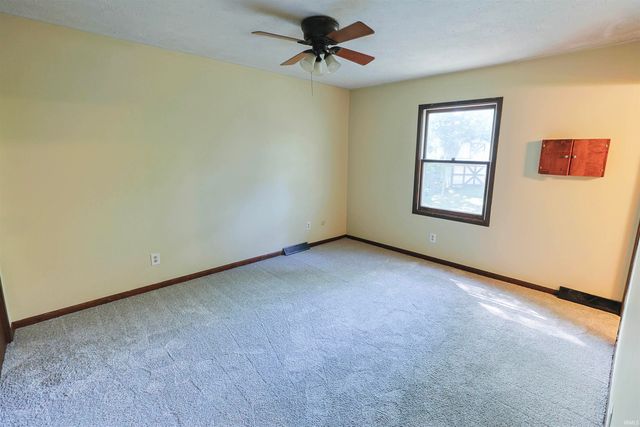 26222 Tyris Street, South Bend, IN 46619