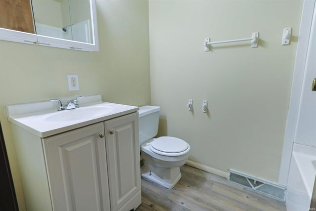 26222 Tyris Street, South Bend, IN 46619