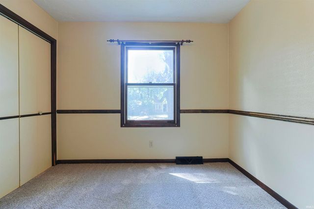 26222 Tyris Street, South Bend, IN 46619